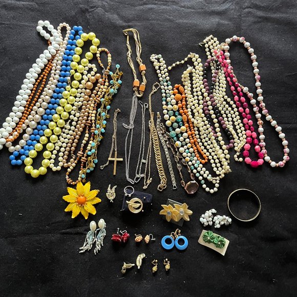Jewelry - Vintage 51 Piece Bag of Jewelry “Bag A”
